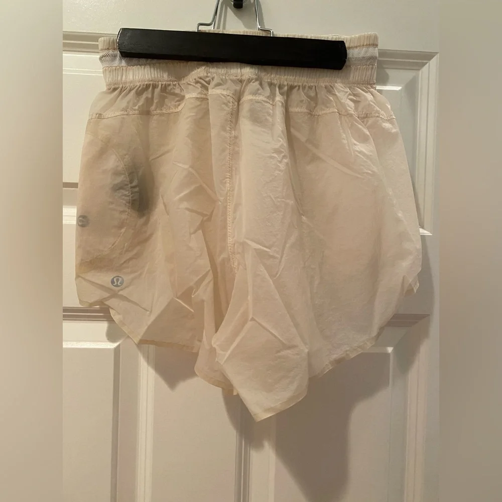 Lululemon shorts - Picture 2 of 4